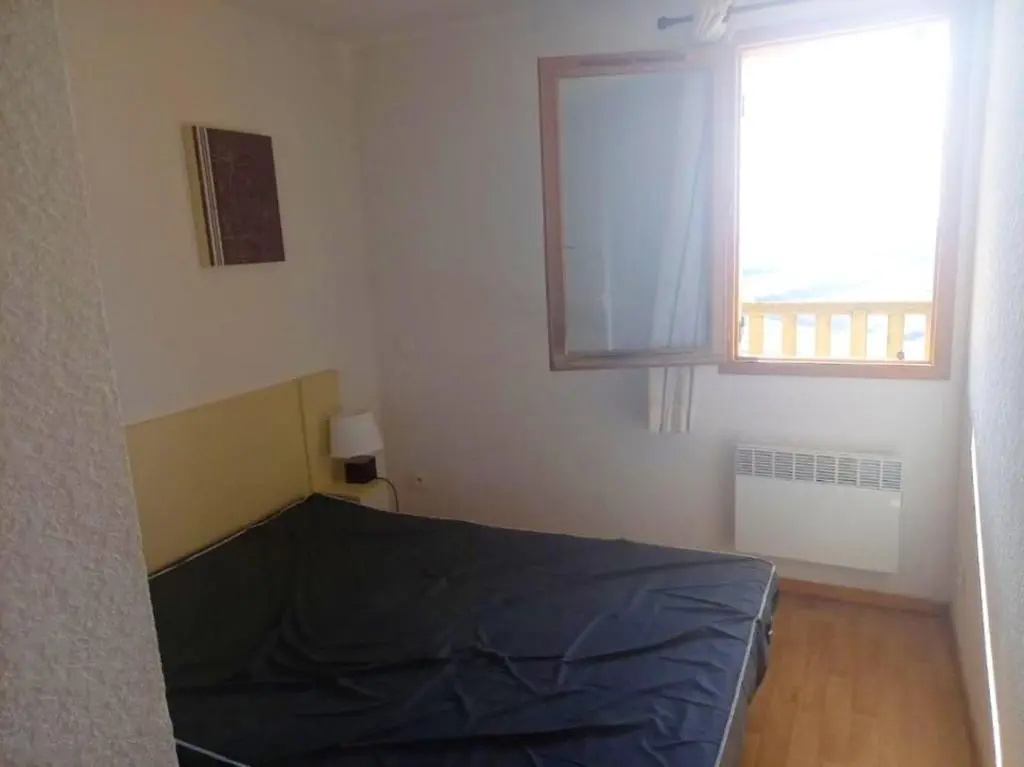 Appartement d'une chambre avec vue sur le lac balcon amenage et wifi a Besse et Saint Anastaise a 1 km des pistes