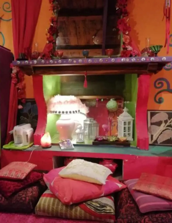 Calcata Artists Room