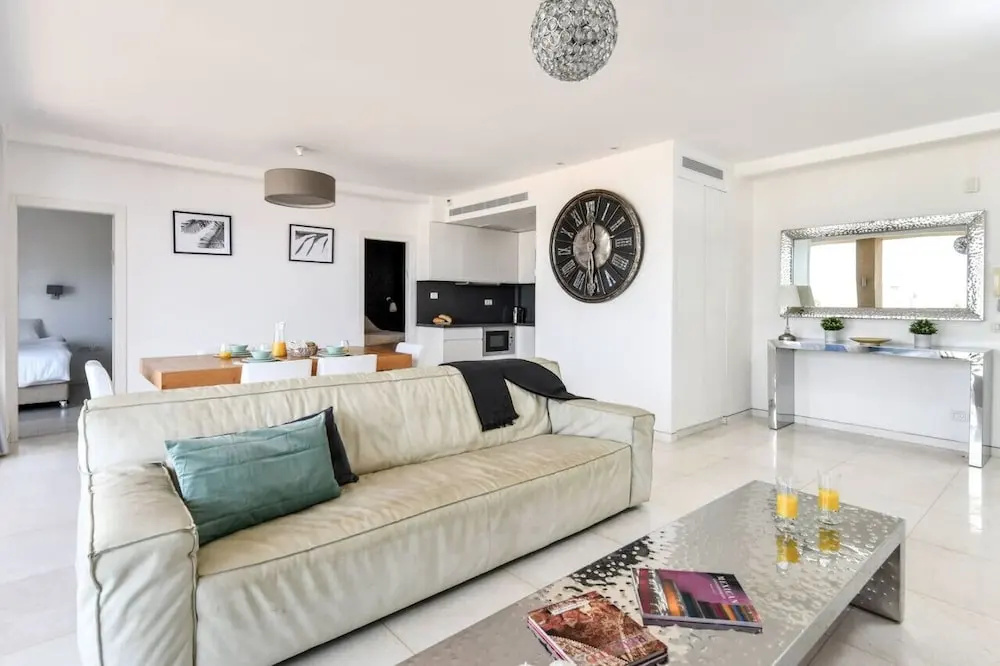 Modern Gem with Stunning Balcony by Sea N Rent