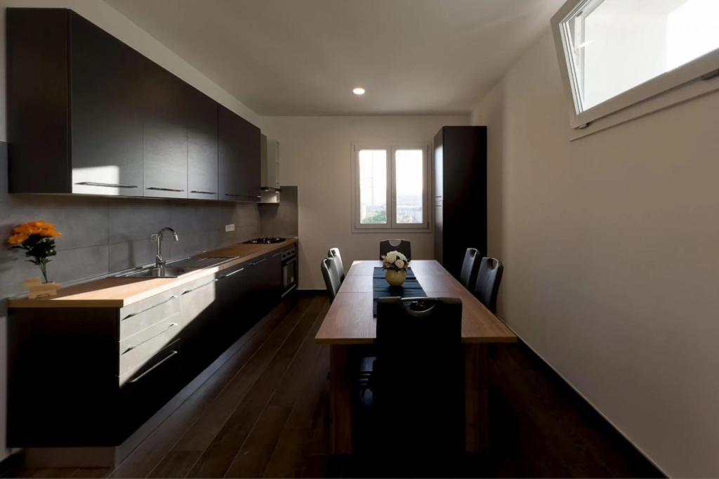 Smeraldo design apartment 6 beds near the center of Portoferraio and all services-SMERALDO