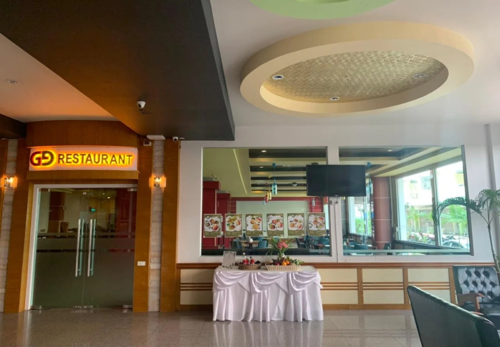 G9 Hotel