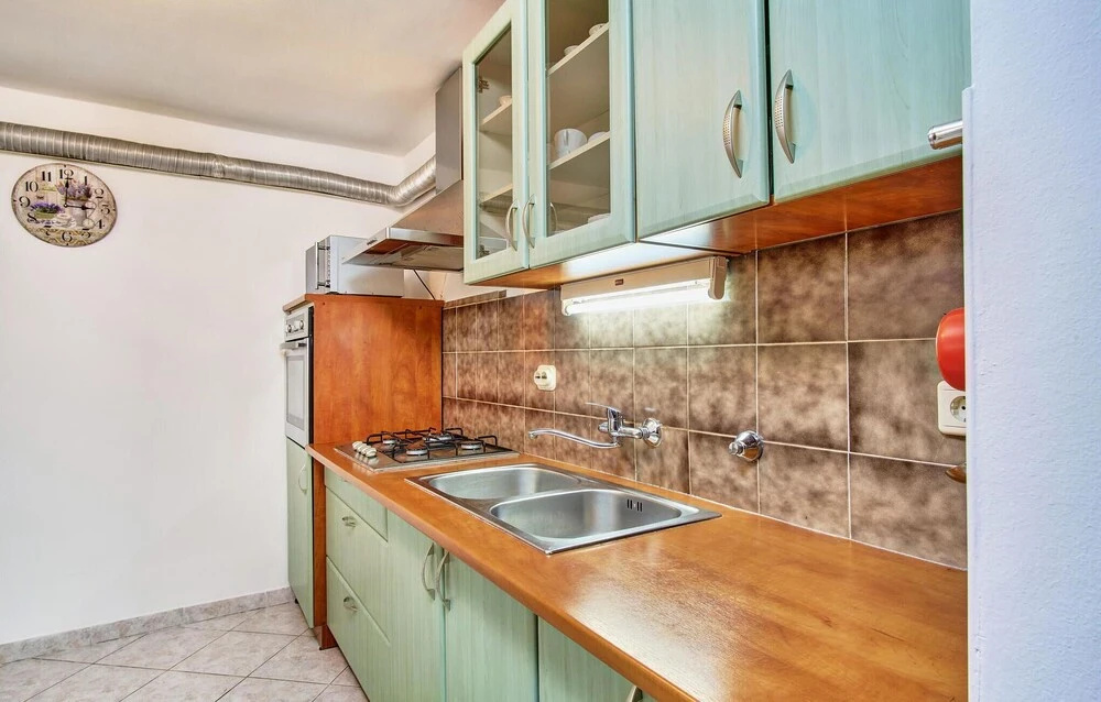 Gorgeous Home In Mali Losinj With Wifi