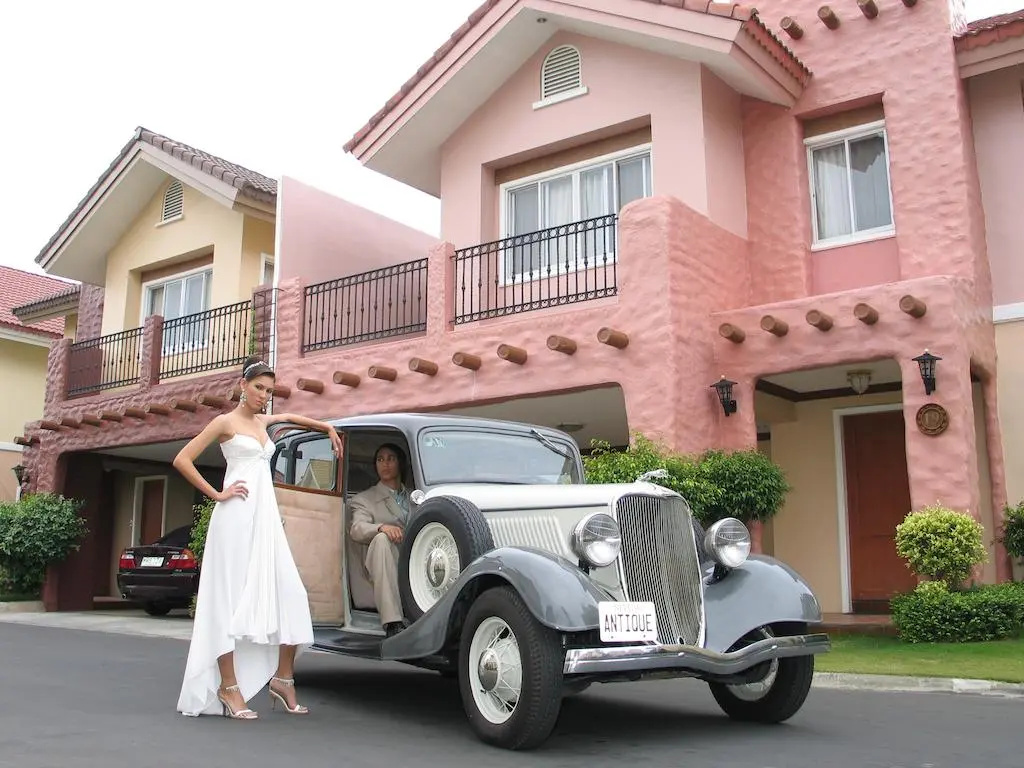 Crown Regency Suites Mactan
