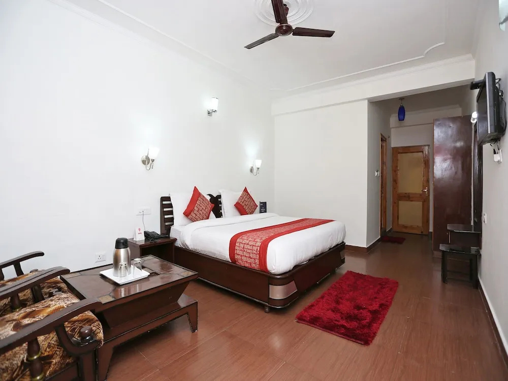 OYO 9684 Hotel Rudra Palace