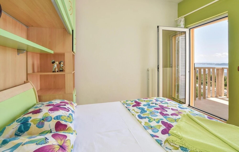 Nice Home in Seget Donji With Wifi and 12 Bedrooms