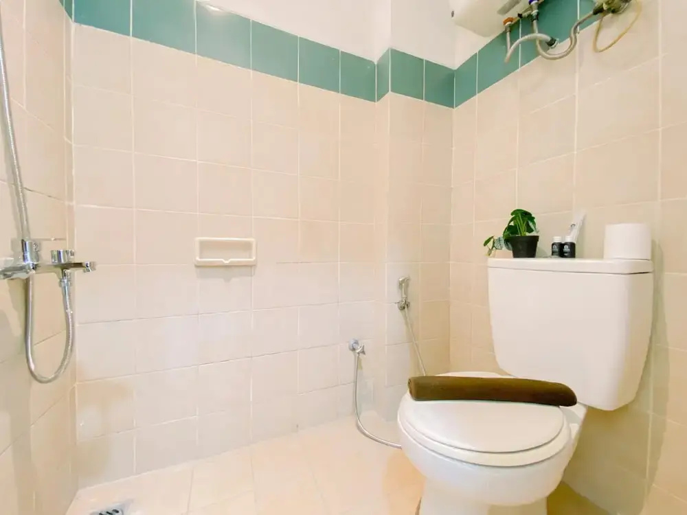 Good Place Studio Apartment At Taman Semanan Indah Cengkareng