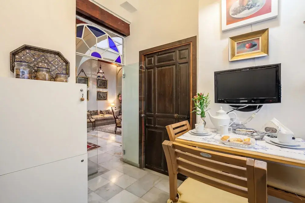 Manor House in Seville Center, Next to Roman Columns of Hercules Wifi,