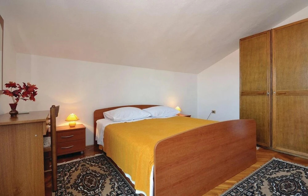 Amazing Home in Zadar With Wifi and 4 Bedrooms
