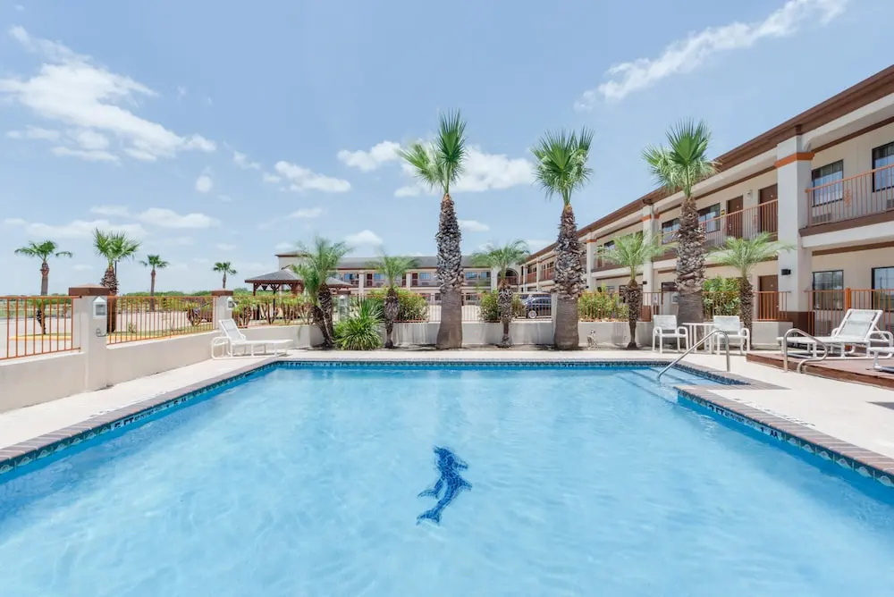 Super 8 San Benito / Harlingen