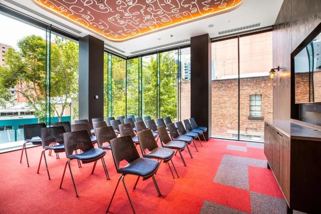 Holiday Inn Express Melbourne Little Collins by IHG