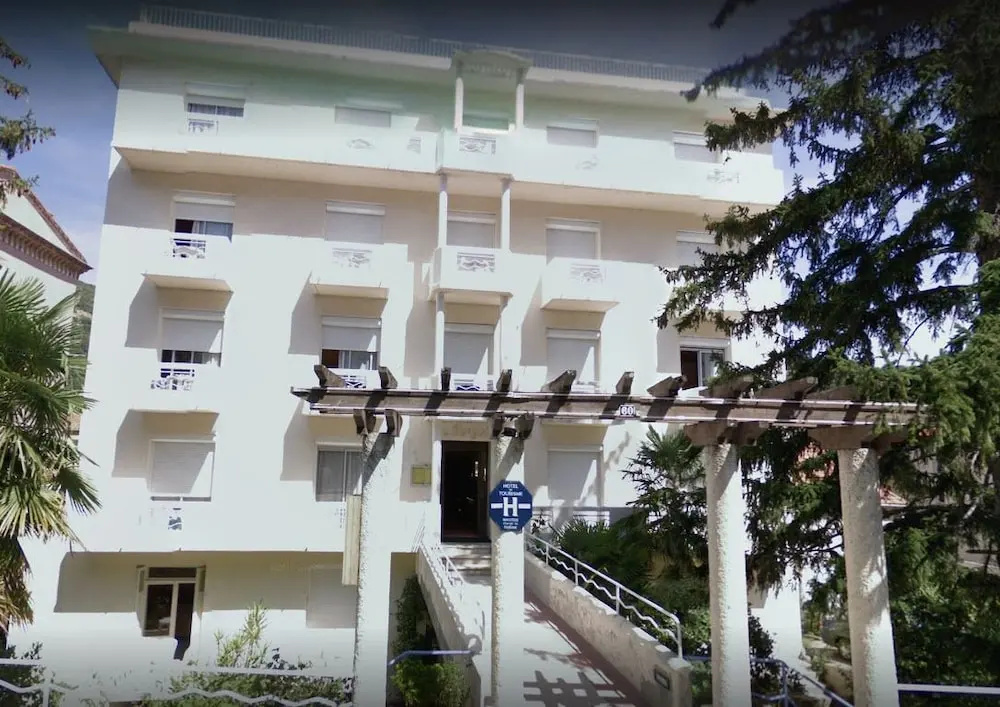 Hôtel LA PERGOLA