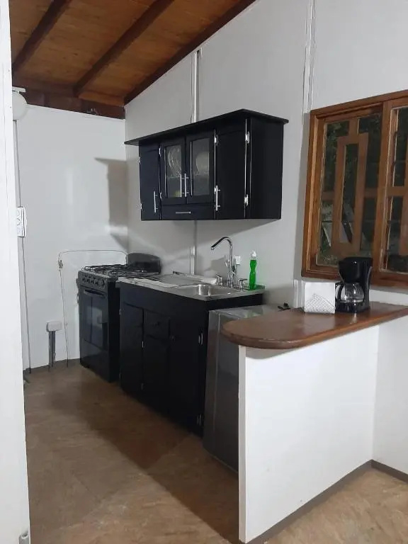 Casita familiar de campo condina