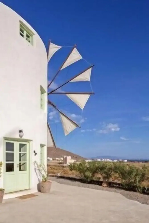 Green Windmill Villa