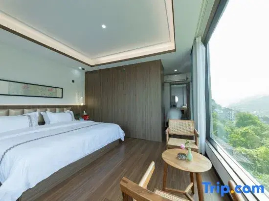 Jiye Wilderness Inn