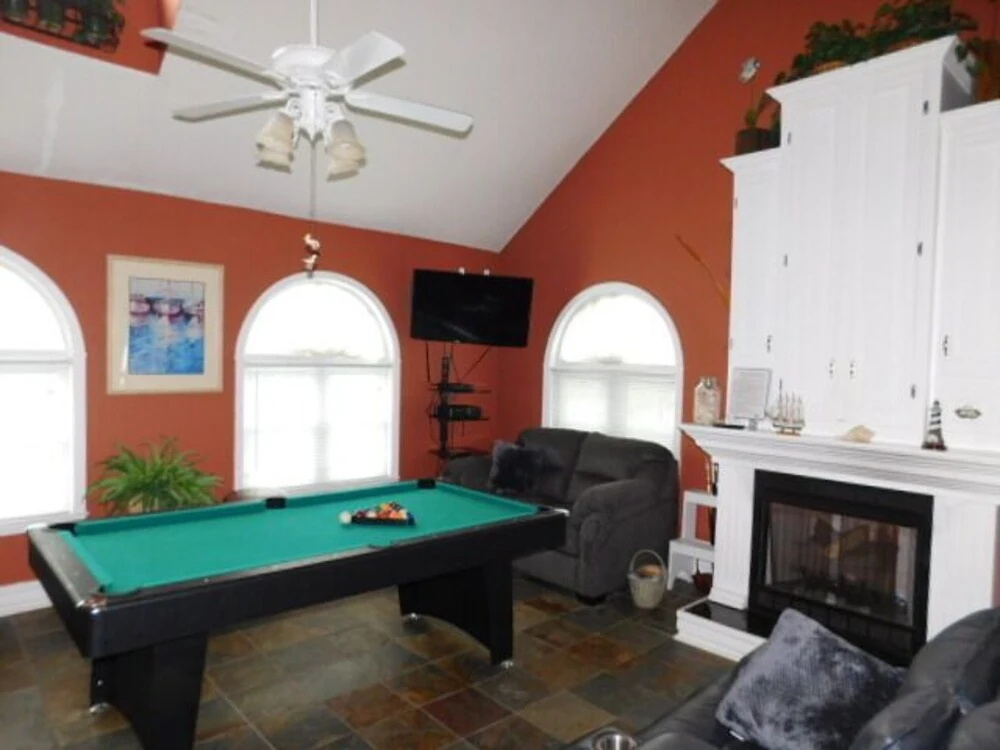 Pelican Bay 4 Br home by RedAwning