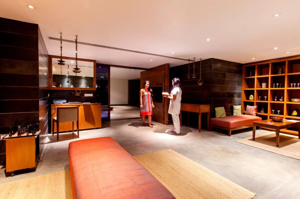 Slohh by Roach Bengaluru, Curio Collection by Hilton