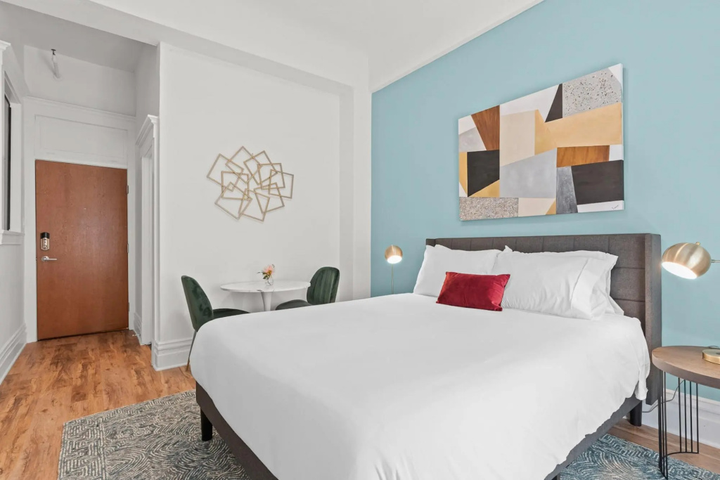 La Monarca Hotel B Unit 301