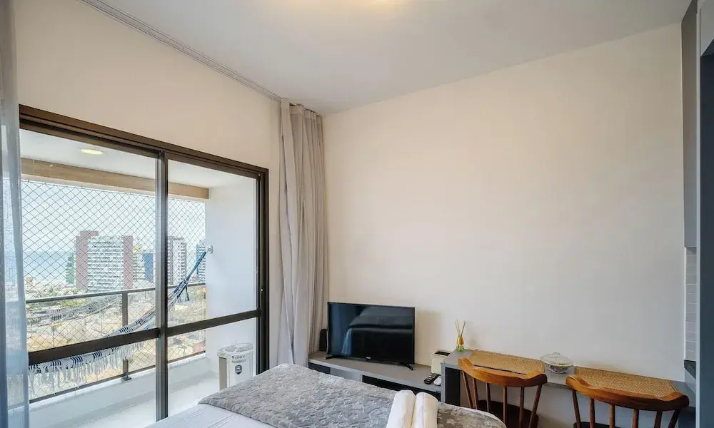 SMT - Building 750m From the Beach in Salvador