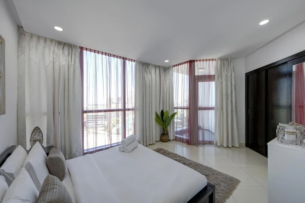 Designer 3B Sea Views Dubai Marina