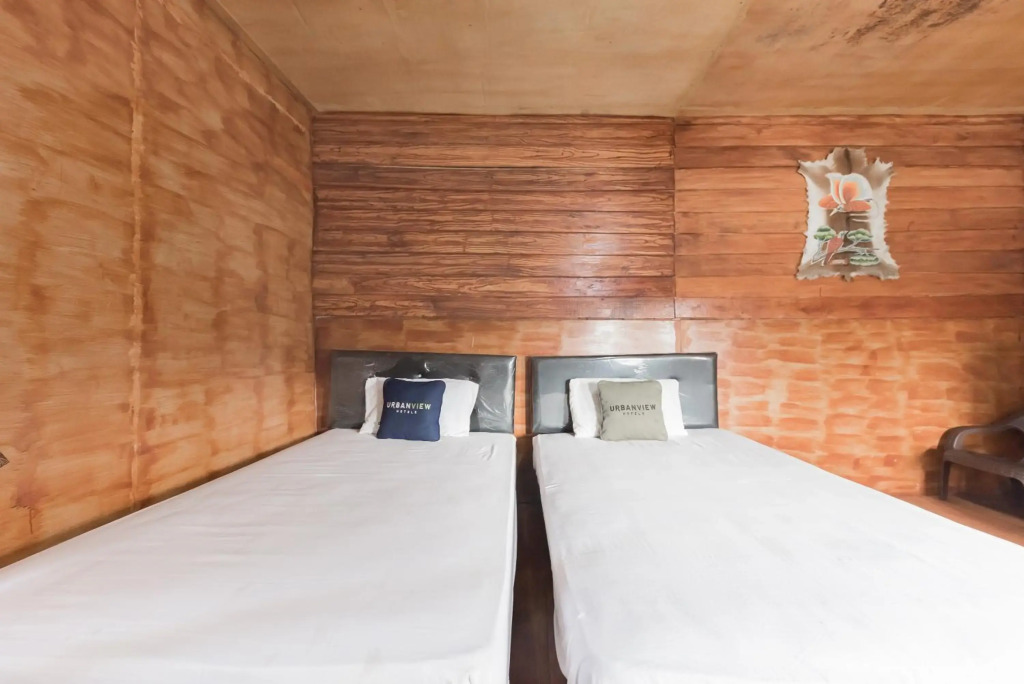 Urbanview Hotel D'Pineapple Villa Ciater by RedDoorz