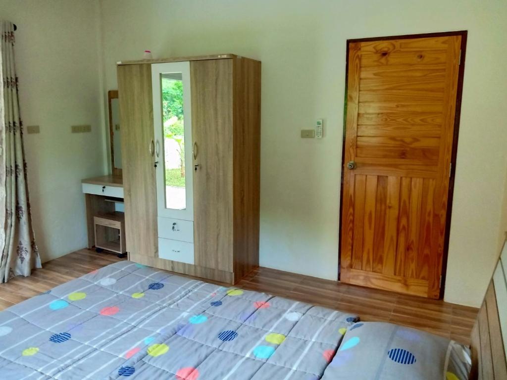 Private 2 Bedroom Villa With Swimming Pool Tropical Gardens Fast Wifi Smart Tv