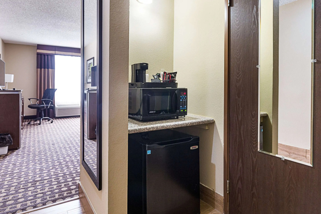 Quality Inn West Plains