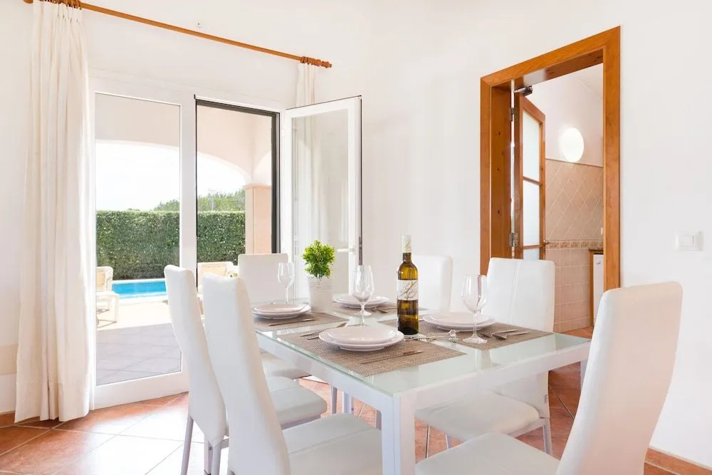 Villa Angelas by Villa Plus