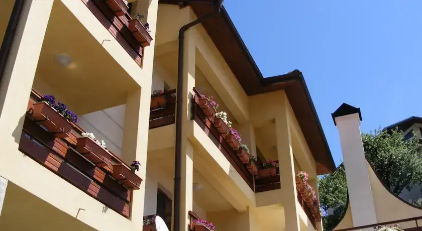 Kris Guest House
