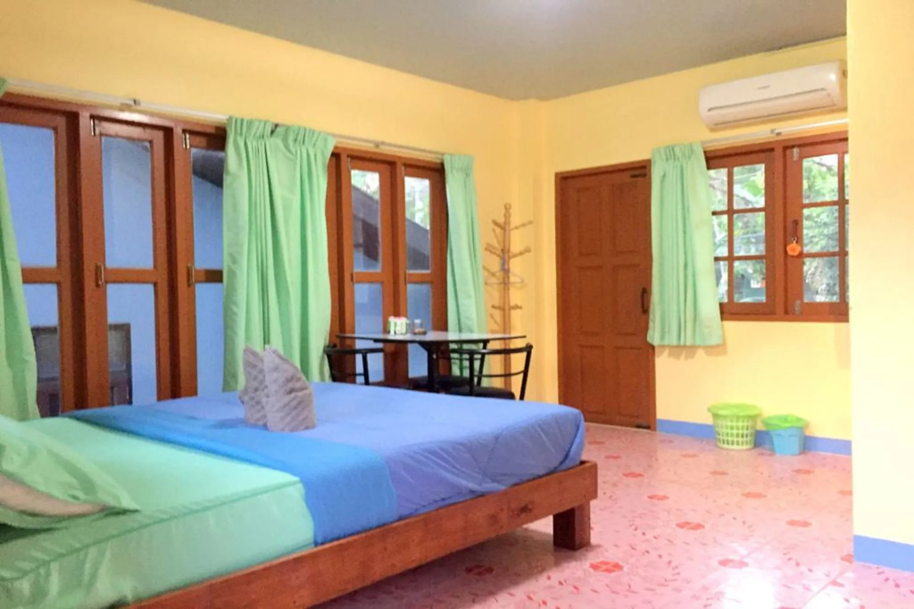 Sea Breeze Resort