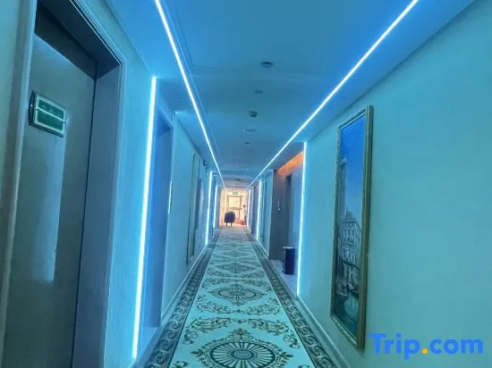 VES Electrosports Hotel (Shishan Park Subway Station)