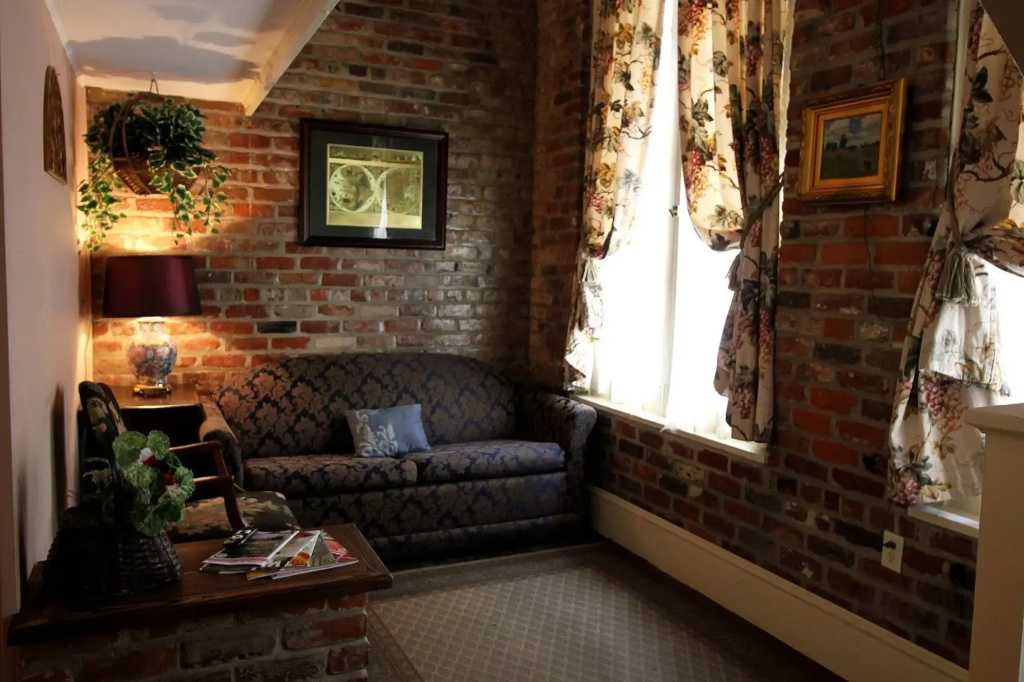 The Olivier House Hotel