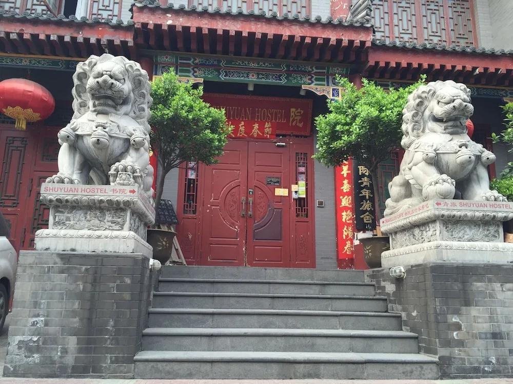 Shuyuan Party Hostel