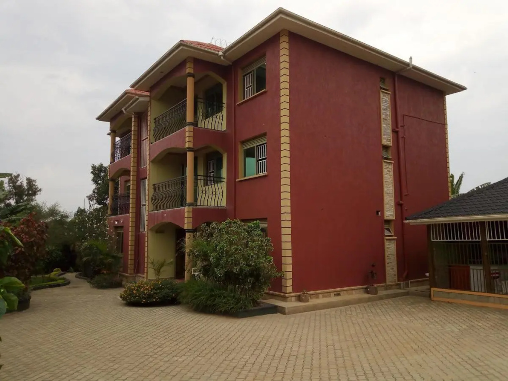 Homely Nest Hotel