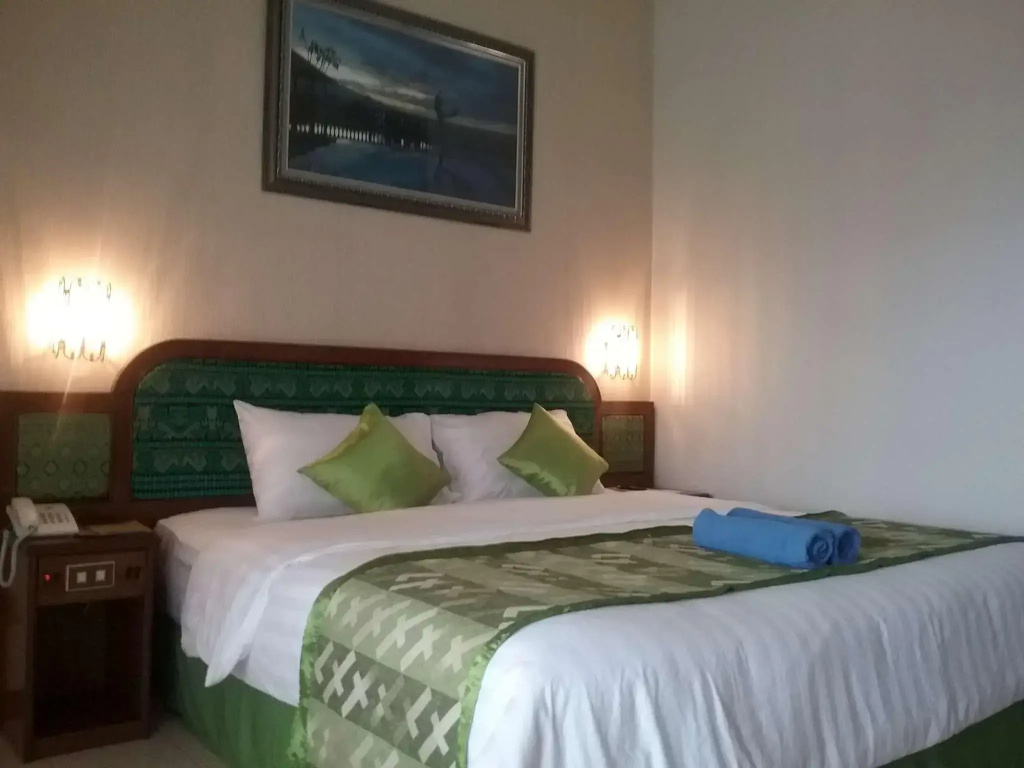 Parapat View Hotel