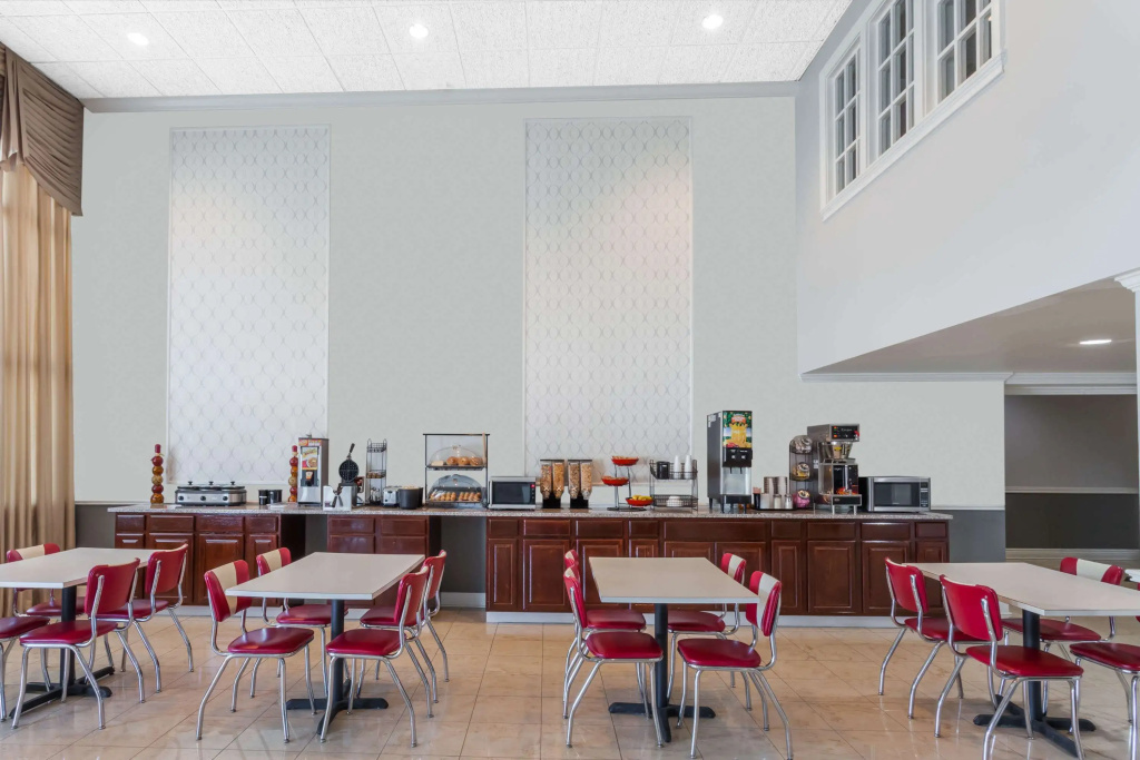 Ramada by Wyndham Henderson/Evansville