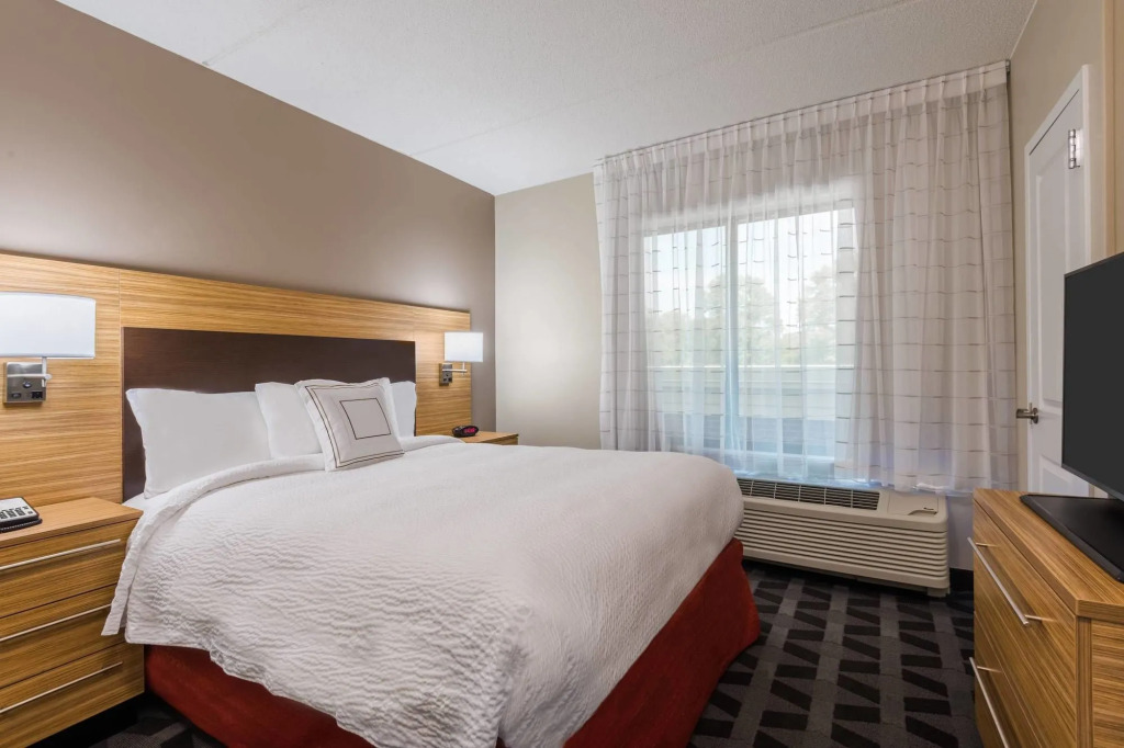 TownePlace Suites by Marriott Latham Albany Airport