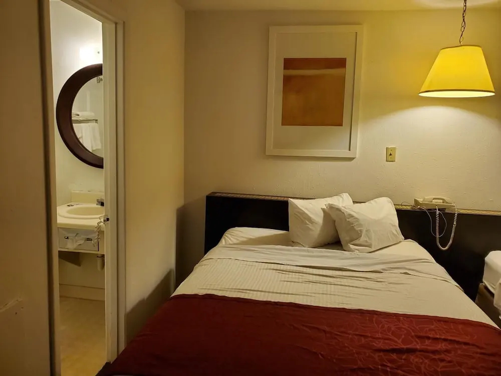Sands Motel