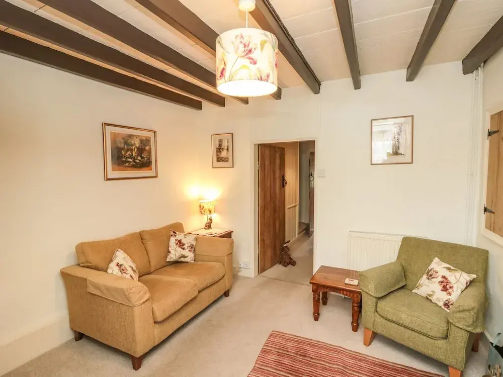 12 Castlegate