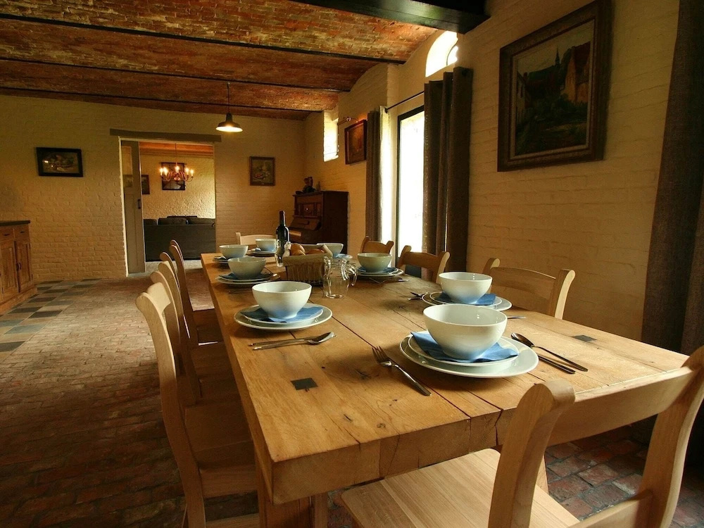 beautifull renovated farmhouse with traditional elements and a big garden