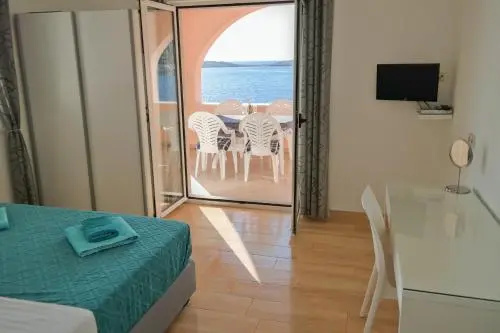 Apartments Punta Planka