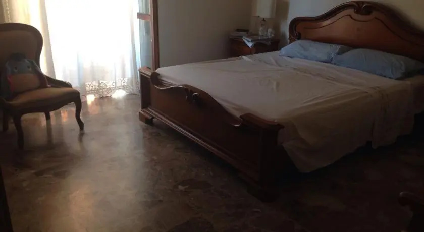 Leos Apartment