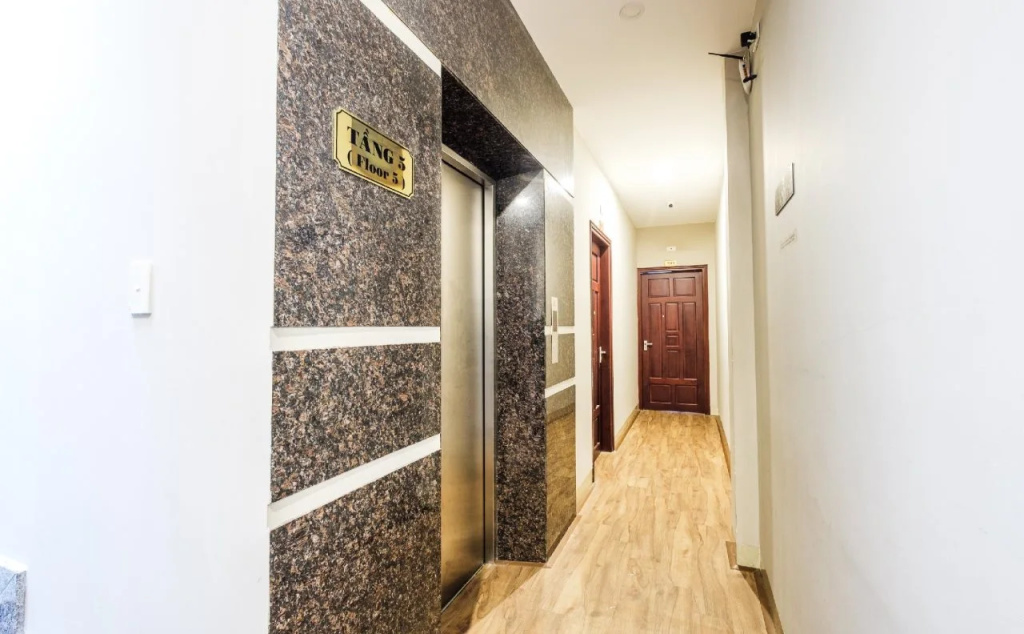 OYO 132 Ochna Hotel
