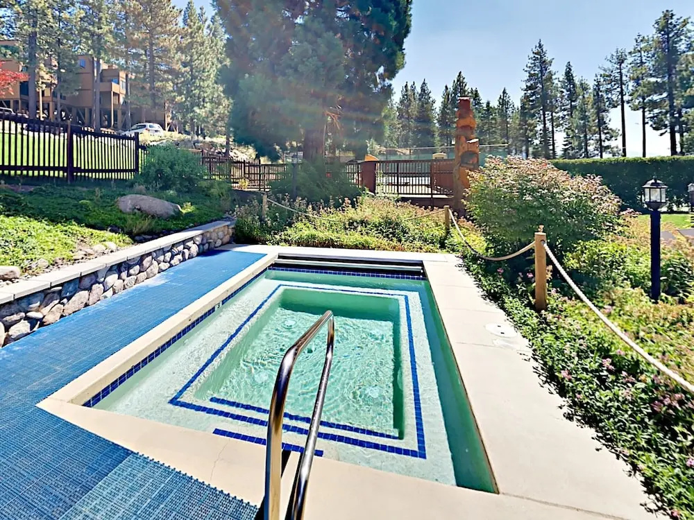 New Listing! Mountain-View Townhome w/ Hot Tub townhouse