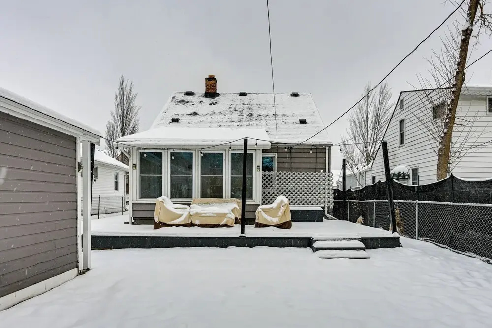 Mid-century Family Bungalow: Desirable Birmingham!
