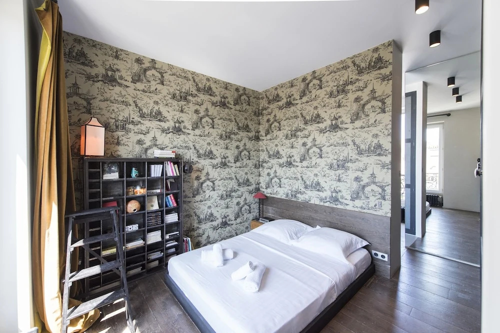 Loft Apartment in the 18th