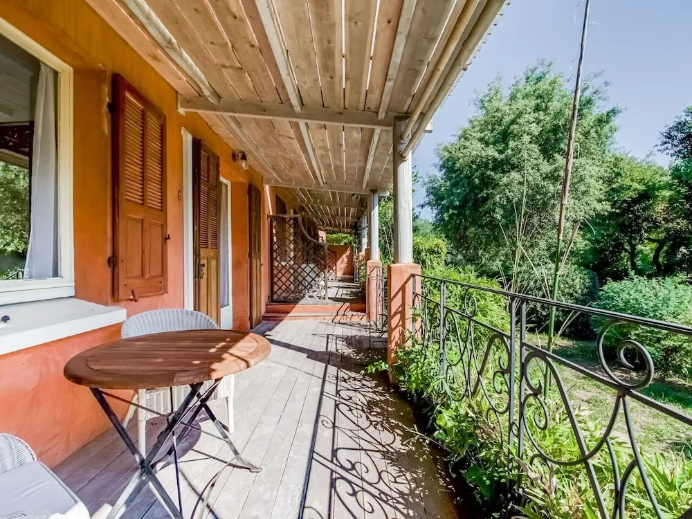 Secluded Holiday Home in La Croix Valmer Near Seabeac