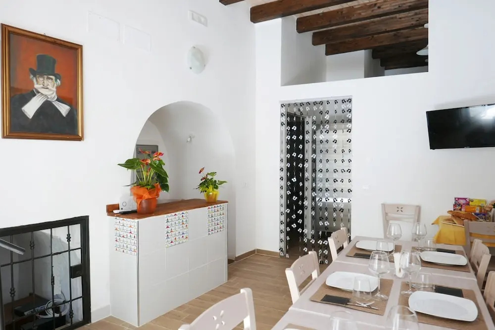 Opera Boutique Rooms