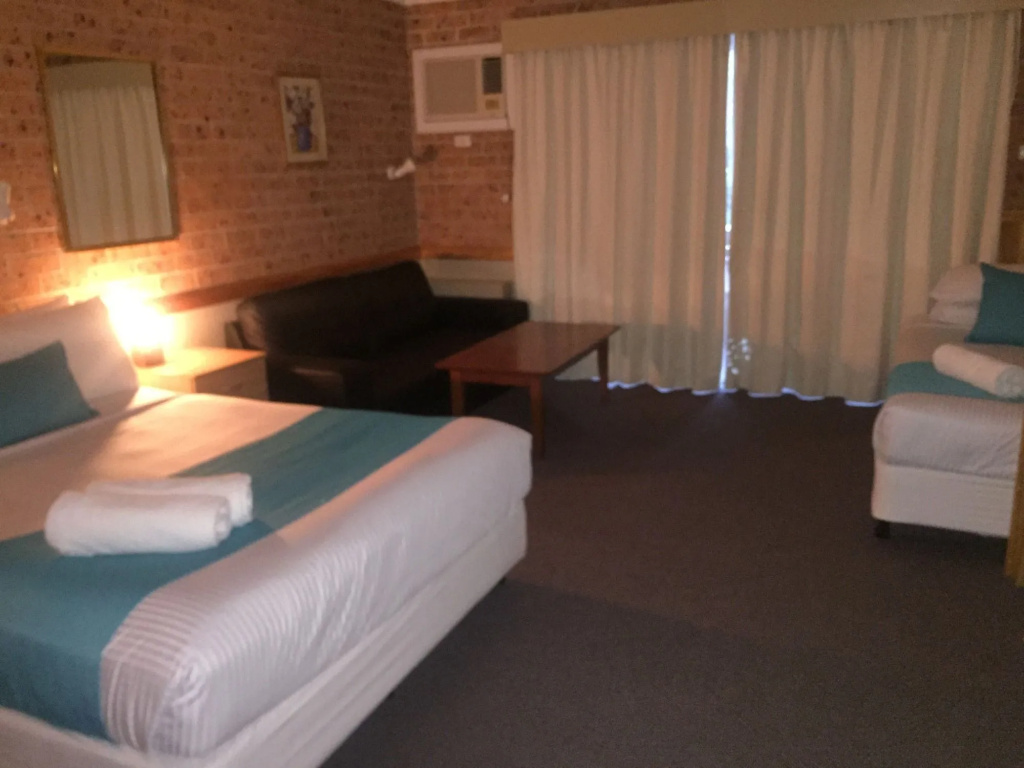 Huskisson Beach Motel