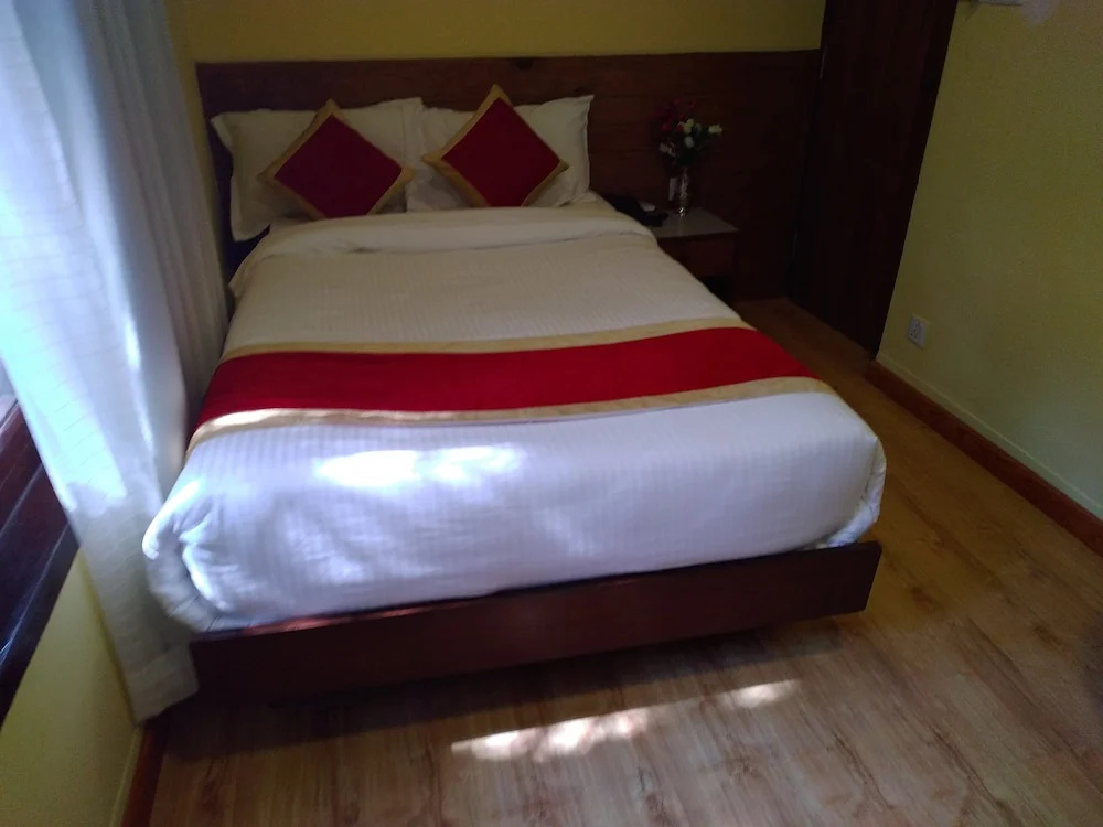 Hotel Green Plum
