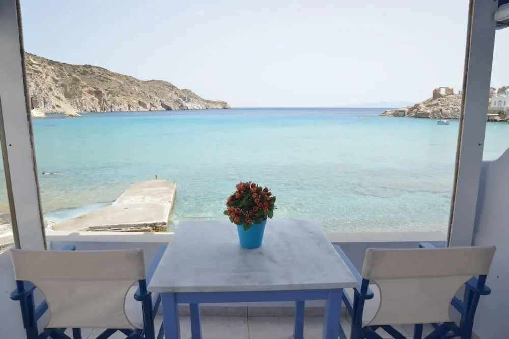 Erginas Boat House